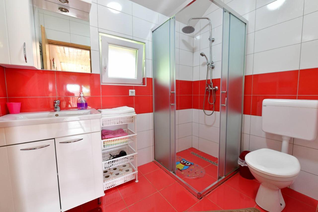 Apartments Laura Раковица Екстериор снимка