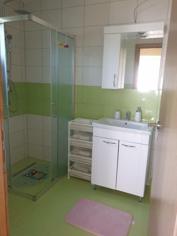 Apartments Laura Раковица Екстериор снимка